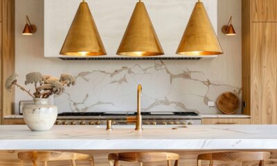 Jakie lampy wiszące najlepiej sprawdzą się w kuchniach z elementami metalu i drewna